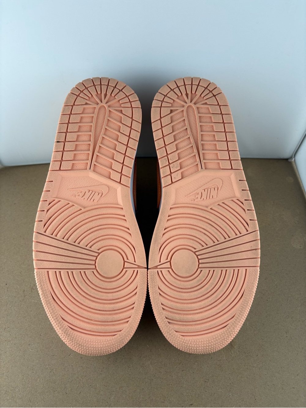 Nike Air Jordan 1 Low Women's 'Sunset Haze' Citrus White DC0774 801 Size 7.5 - Picture 8 of 9